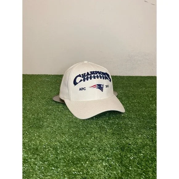 New England Patriots hat cap snap back white retro Y2K Tom Brady Reebok 2011 - Picture 2 of 12